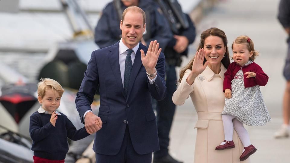 Kate Middleton a născut. Reguli bizare care sunt respectate la nașterea bebelușului regal 