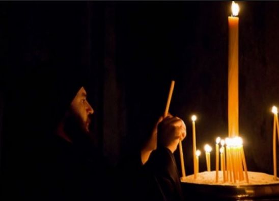 Săptămâna Luminată: Marţea Albă. Ce NU e bine să faci azi şi ce trebuie să dai de pomană