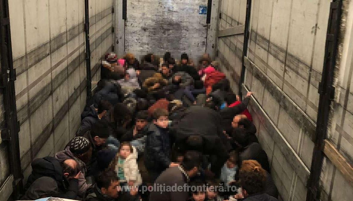 79 de migranţi ilegali descoperiţi la frontiera Ungariei cu România