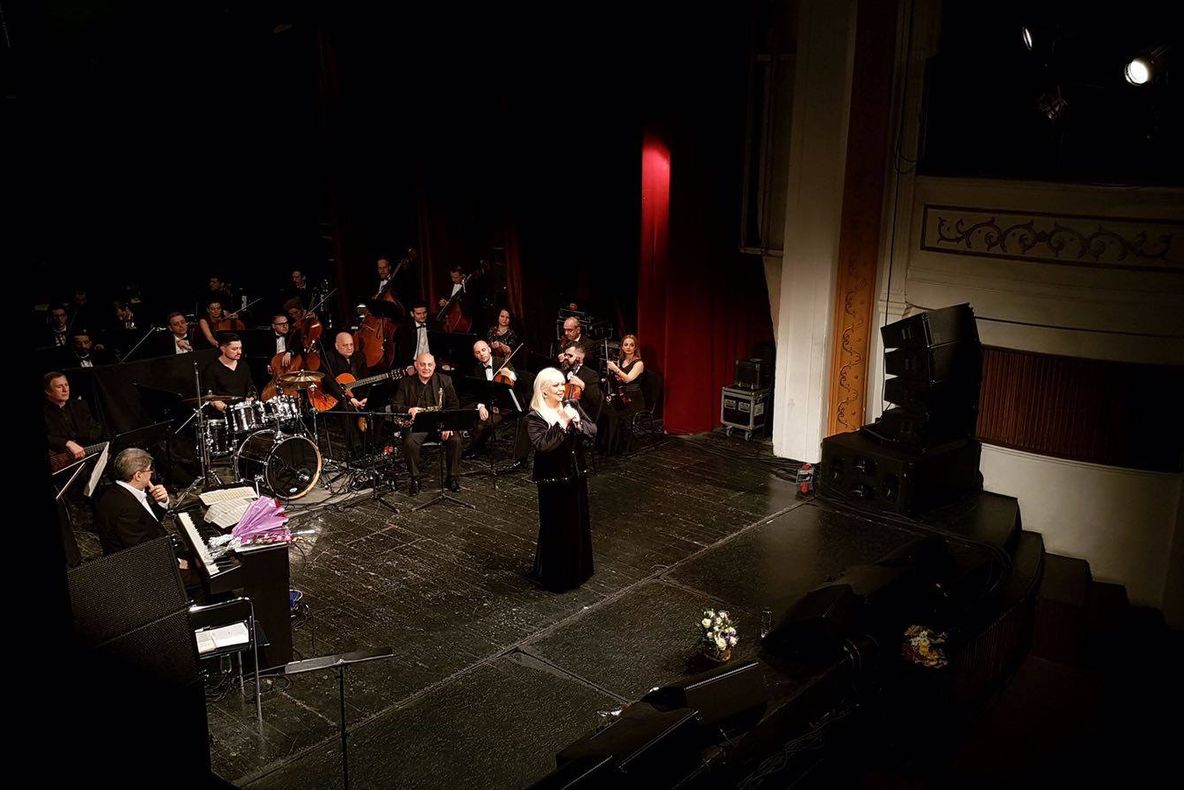 Cât de tare a slăbit Monica Anghel. Nu mai seamănă cu artista pe care o știați cândva