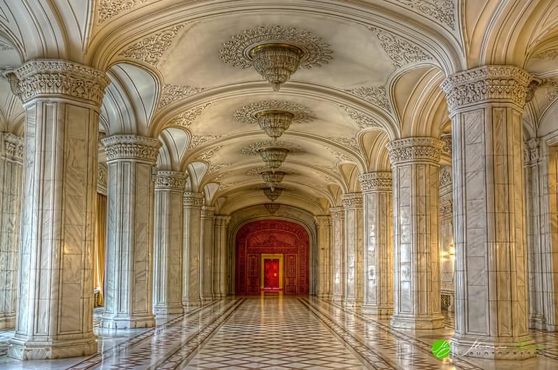 Secretele din catacombele Casei Poporului: Ce ascund tunelurile kilometrice și buncărul nuclear 