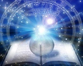 22 aprilie: întunecatul Pluto retrograd. Ce aduce pentru zodia ta planeta morţii şi a regenerării