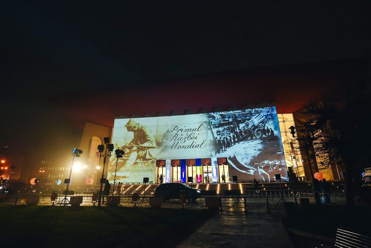 SPOTLIGHT - proiecții urbane, cel mai așteptat festival din Capitală, a luat startul