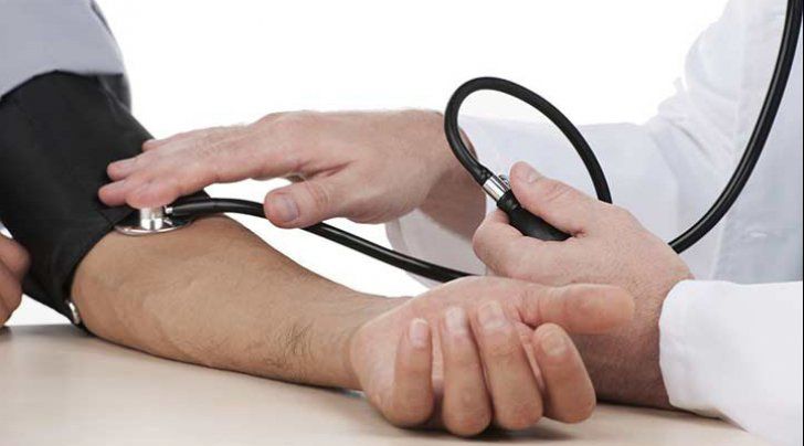 Aşa scazi tensiunea arterială în 5 minute, fără medicamente!
