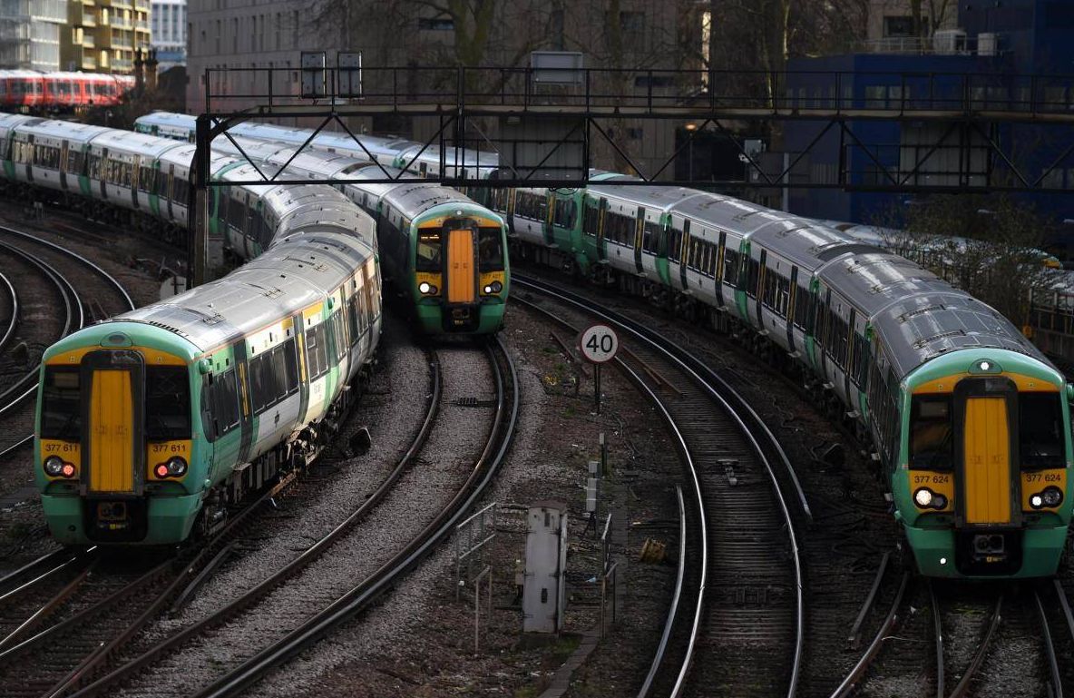 Hai vino iar în gara noastră mică! E hit în gările din Anglia 