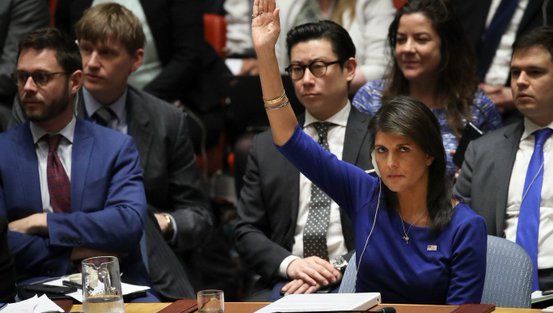 Donald Trump face un pas înapoi în faţa Rusiei, sancţiunile puse pe pauză