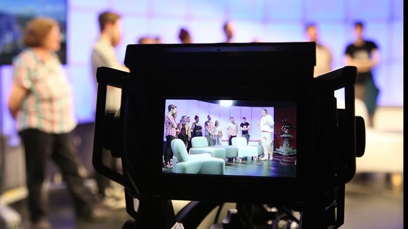 A murit un prezentator TV. Pierdere uriaşă pentru presă 