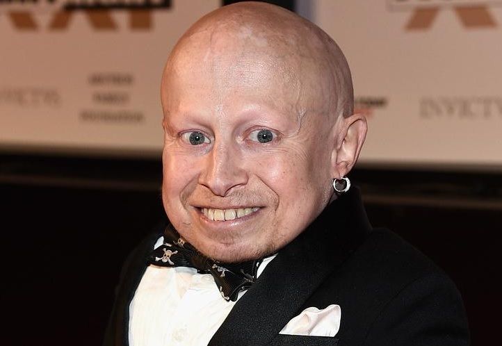 Actorul Verne Troyer, care a jucat rolul lui Mini-Me în două filme de comedie Austin Powers, a murit