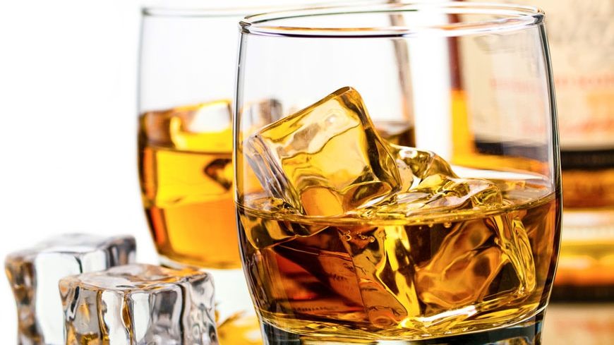 Cele mai scumpe băuturi din lume. La ce sumă fabuloasă se ridică costul unei sticle