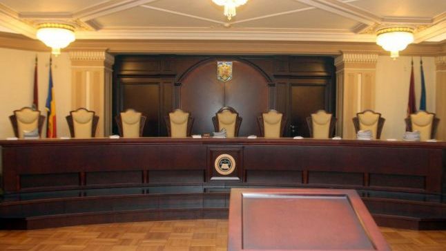 Iohannis, despre Legea referendumului: Nu sunt mulţumit. O trimit la CCR