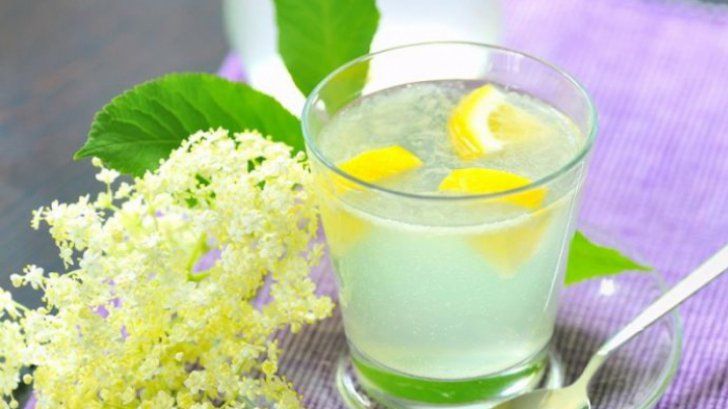 Aşa faci cea mai bună socată. Reţeta bunicii pentru o băutură naturală, sănătoasă şi gustoasă