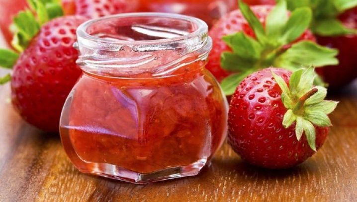 Dulceaţă de căpşuni fără zahăr sau conservanţi: Cea mai delicioasă reţetă