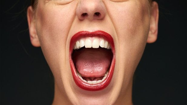 Duşul bucal. Ce este şi cum se face