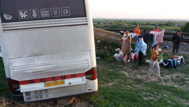 Accident grav între un autocar din Ucraina și un autoturism, între Brăila și Galați. 8 răniți