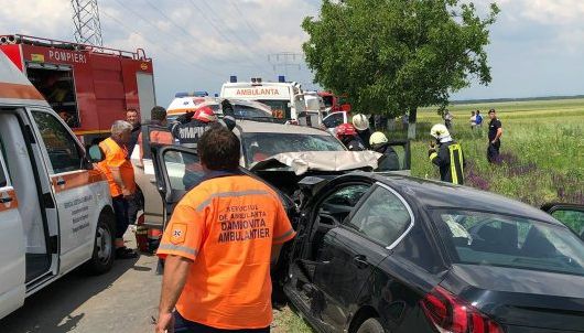 Accident grav în Dâmbovița. O persoană a murit, iar alte patru au fost rănite