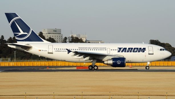 Tarom a vândut cele două Airbusuri. Cât a încasat pe ele