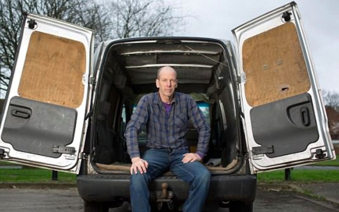 A devenit tatăl a 65 de copii. Totul s-a întâmplat în duba lui