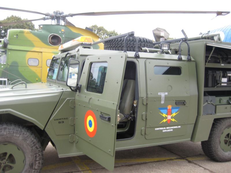 Producătorii români se bat cu giganții străini pe bugetul MApN. Cel mai mare târg de apărare din Est