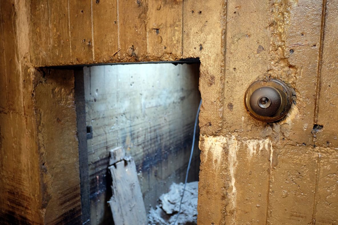 În caz de război suntem "în pom"! Bazele militare române, DISTRUSE și FURATE bucată cu bucată