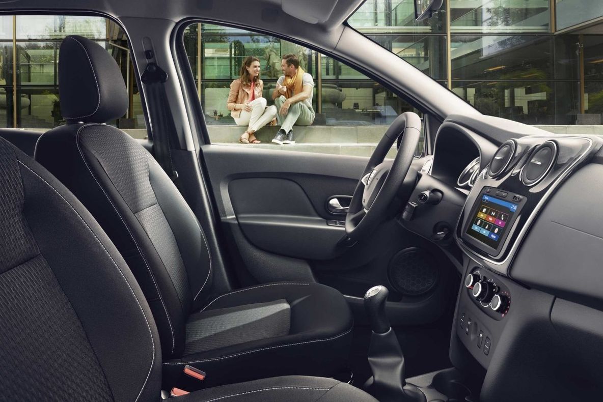 Dacia. Dacia 1300 cu 6 roţi. O maşină care a fost văzută o singură dată, apoi a dispărut