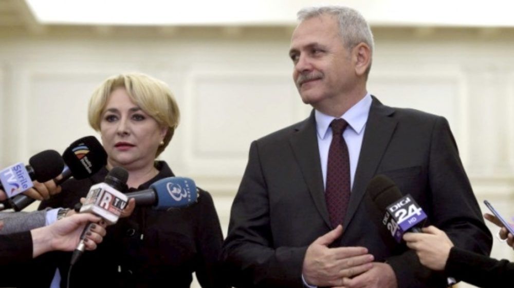 VIDEO incredibil. Dragnea parează întrebările reporterilor pentru Dăncilă: ”Ce ai întrebat?”