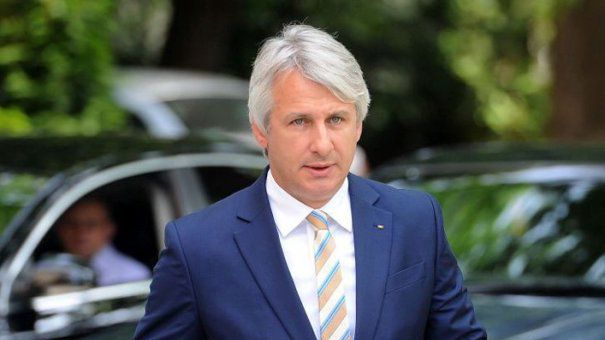 Ce spune Teodorovici despre Dăncilă:  Este o persoană simplă...