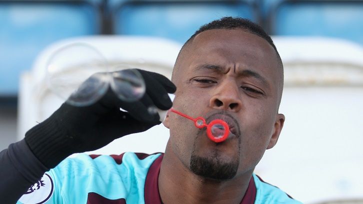 Ce nebunie! Un super-fotbalist, ajuns, oficial, la 37 de ani, a spus ce vârstă are cu adevărat