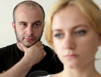 3 femei din horoscop care vor minți cu neruşinare în dragoste. Relaţia de cuplu, în pericol!