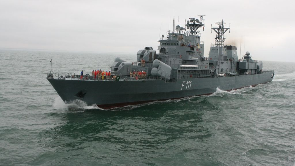 Singura fregată românească intră în istorie