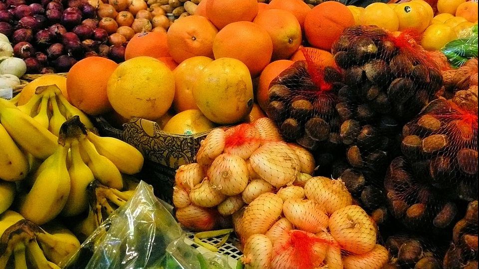 Cum ar trebui, de fapt, să mânânci fructele necoapte