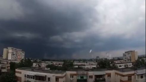 Imagini demne de filmele horror. Furtună de cenușă la Craiova 