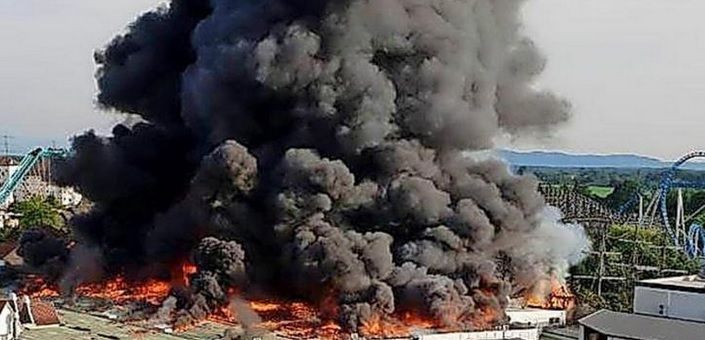 Incendiu devastator la un parc de distracţii din Germania: mai multe victime