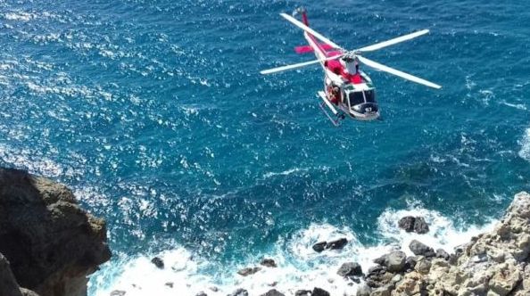 Tânăr român, găsit mort pe stâncile de la malul mării, în Italia