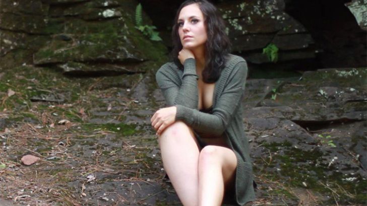 A crezut că are iubita perfectă până a dus-o la mare, a văzut-o dezbrăcată şi i-a aflat secretul