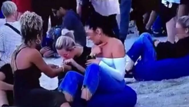 VIDEO VIRAL. Imagini uluitoare pe litoral. Ce trage o tânără pe nas, în direct la TV?