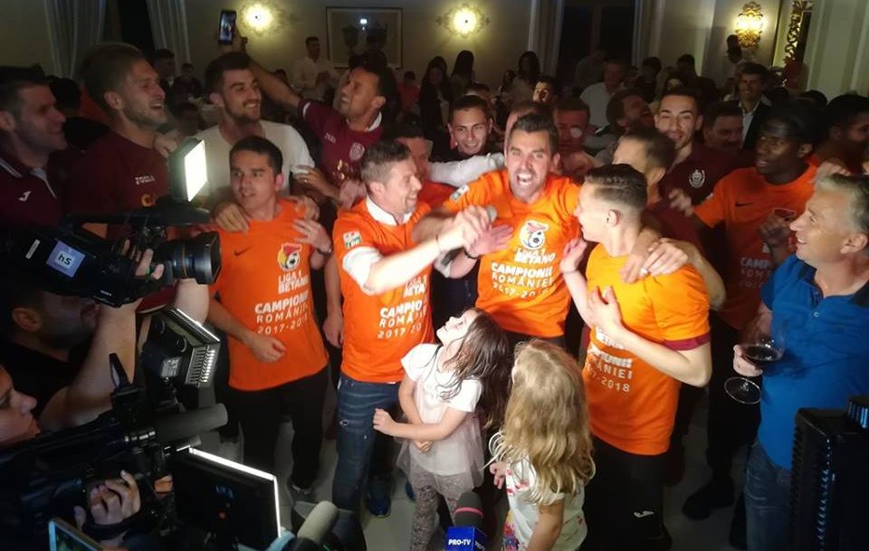 Cum a sărbătorit titlul campioana CFR Cluj. Show de zile mari! Imagini fabuloase