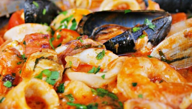 Cum recunoşti un restaurant unde mâncarea vine congelată. Tot ce trebuie să ştii