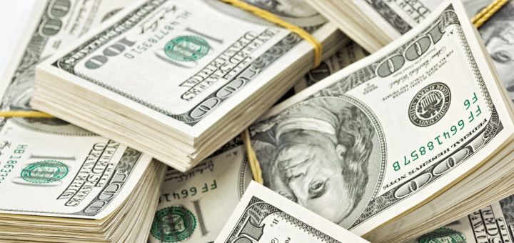 Incredibil! Au fost găsiţi 72 de saci cu bani şi bijuterii în casa unui fost premier