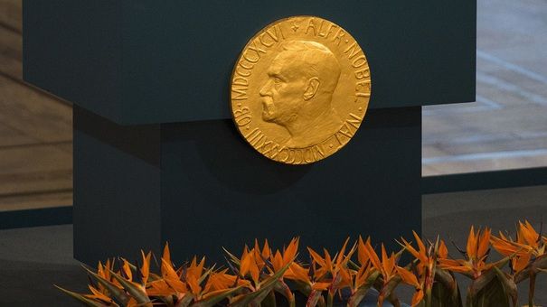 Scandal sexual la Academia Nobel. Academia suedeză aprobă demisia a 4 membri ai secţiei