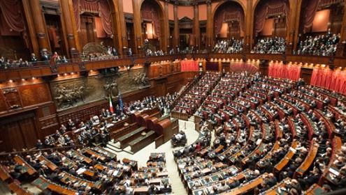 Preşedintele Italiei a dat undă verde unui guvern populist