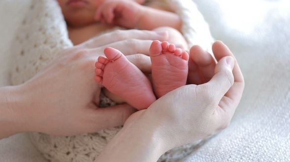 Cea mai tânără bunică din lume are 23 de ani și trăiește în România. A fost mamă la 12 ani