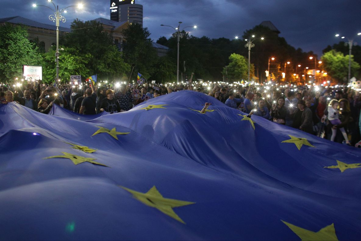 Protest cu un milion de români din Diaspora la București, pe 10 august. Mesajul devenit viral 