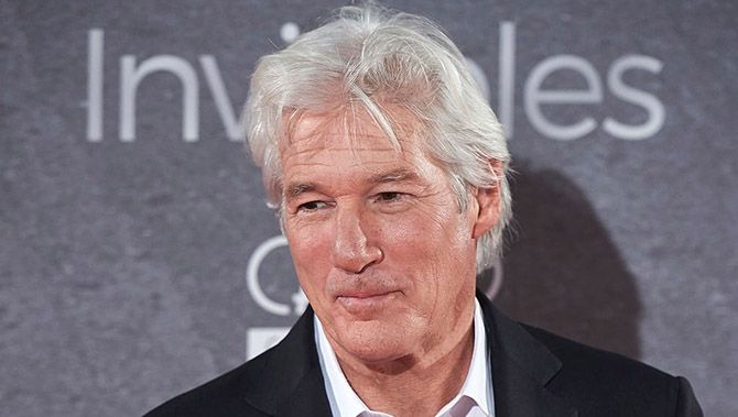 Richard Gere, dat în judecată pentru... furt