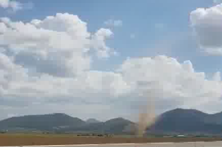 Atenţie la tornade! Fenomenul e tot mai frecvent în România