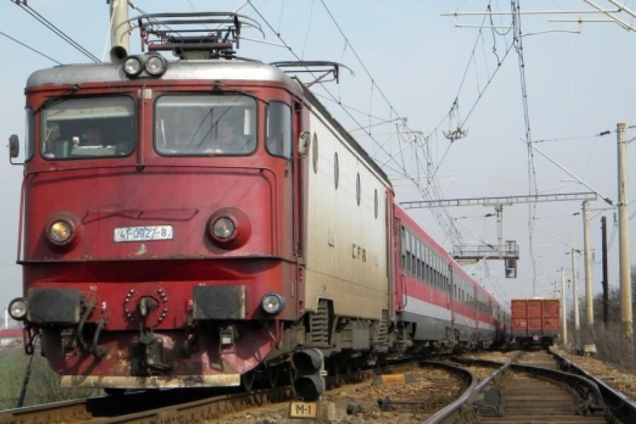 Bărbat decapitat de tren în Prahova