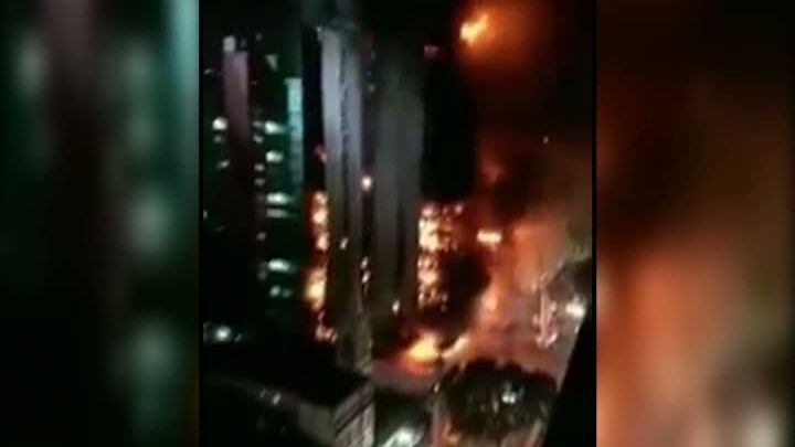 Momentul şocant în care un zgârie-nori se prăbuşeşte în centrul oraşului Sao Paulo