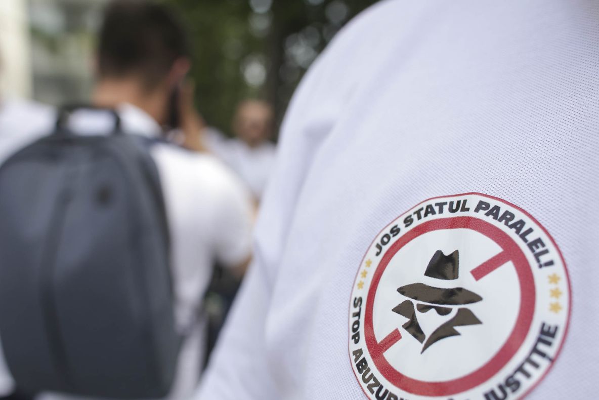 Cântăreață celebră, jefuită pe stradă în plină zi