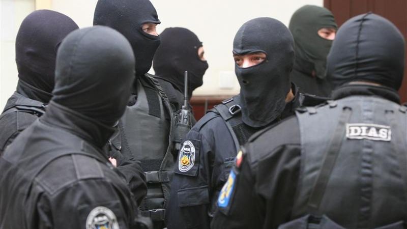 Percheziţii în Penitenciarul Jilava, la persoane bănuite de înșelăciune prin metoda “accidentul”