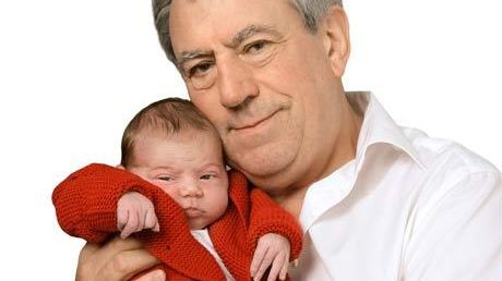 Ce au în plus bebeluşii născuţi din taţi bătrâni. Descoperirea fabuloasă a cercetătorilor