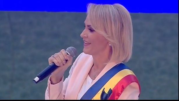 Firea, prima apariție după huiduielile de la Arena Națională. Scandal: o persoană a fost încătușată
